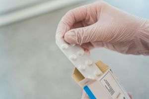 Paracetamol from plastic: a promising discovery, but with practical limits